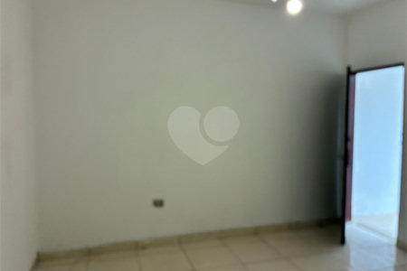 Casa à venda com 3 quartos, sendo 1 suíte,  em Vila Figueira, Suzano, SP