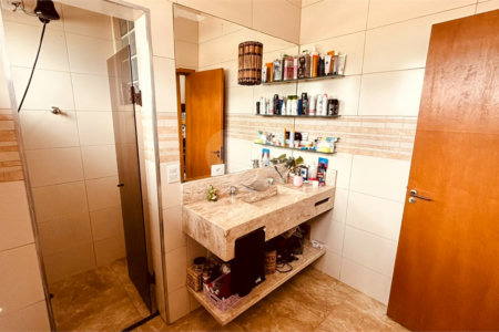 Sobrado à venda com 3 quartos, sendo 1 suíte, em Chácara Recanto Verde, Cotia, SP