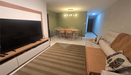Apartamento à venda com 3 quartos, sendo 1 suíte,  em Copacabana, Rio de Janeiro, RJ