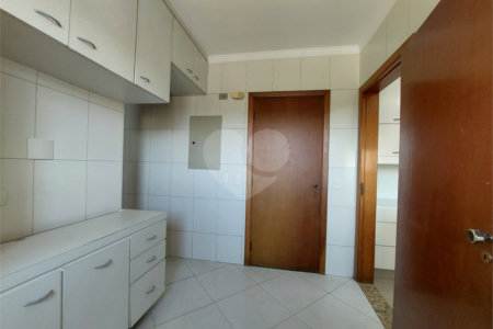 Apartamento à venda com 3 quartos, sendo 1 suíte, em Parque São Domingos, São Paulo, SP