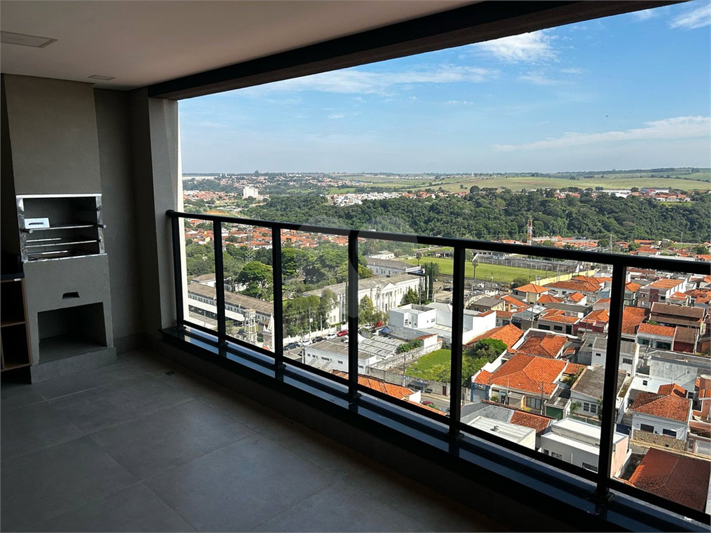 Apartamento à venda com 3 suítes no Centro, Itapetininga, SP