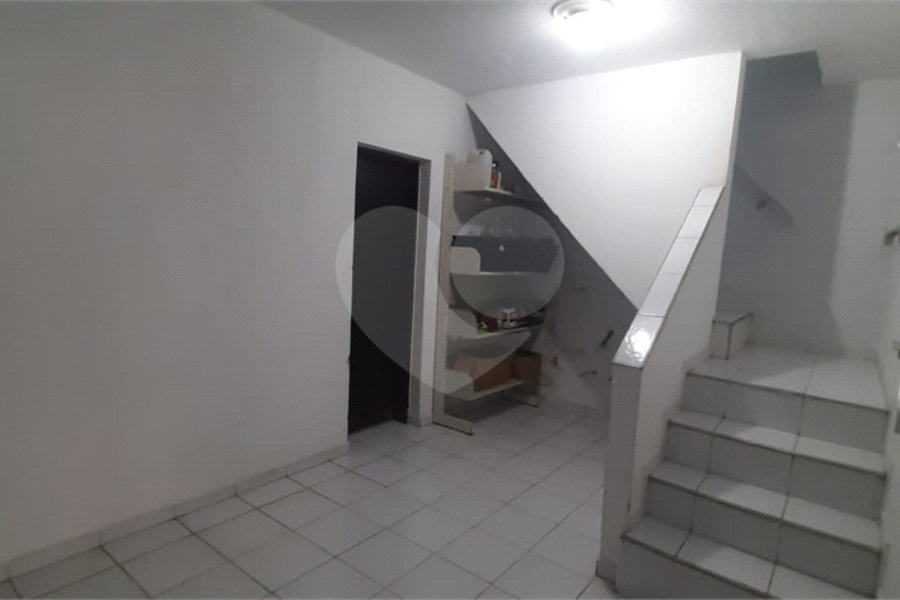 Sobrado à venda com 5 quartos, sendo 1 suíte,  em Vila Rosália, Guarulhos, SP