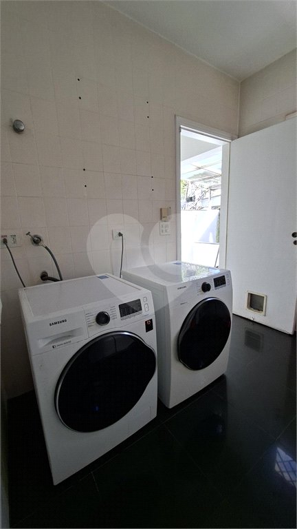 Casa à venda com 5 quartos, sendo 4 suítes, em Butantã, São Paulo, SP