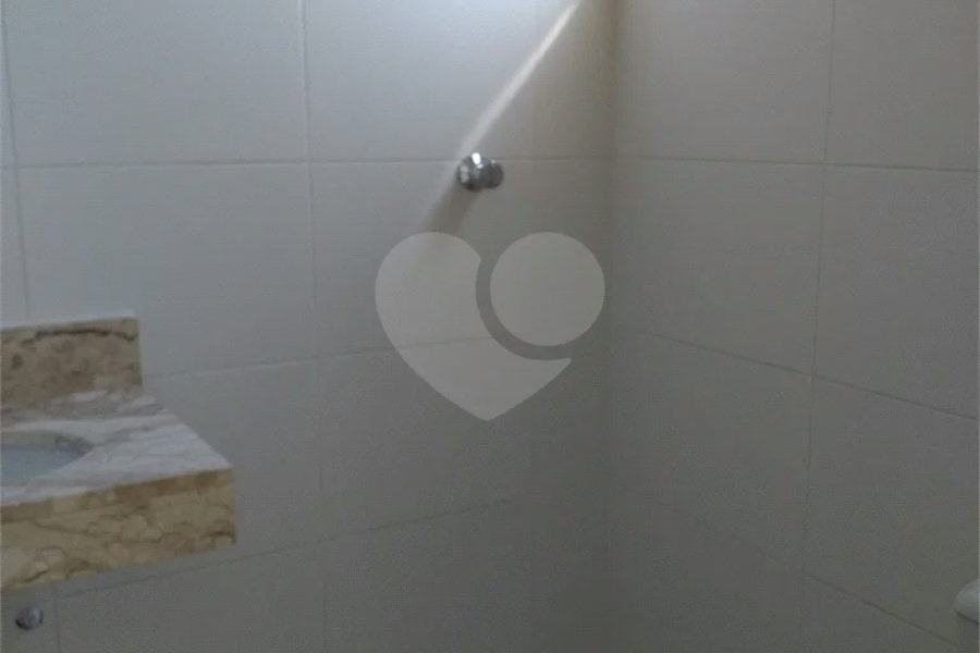 Casa à venda com 2 suítes no condomínio martinha, São Paulo - SP
