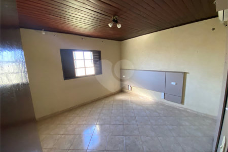 Casa à venda com 2 quartos, sendo 1 suíte, em Vila Renô, Ponta Porã, MS