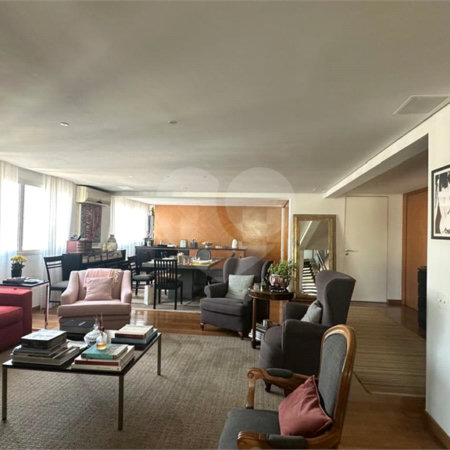 Apartamento à venda com 3 quartos, sendo 2 suítes, em Jardim Paulista, São Paulo, SP