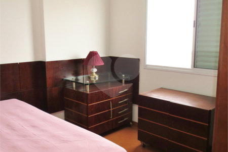 Apartamento à venda com 2 quartos, sendo 1 suíte, em Vila Gumercindo, São Paulo, SP