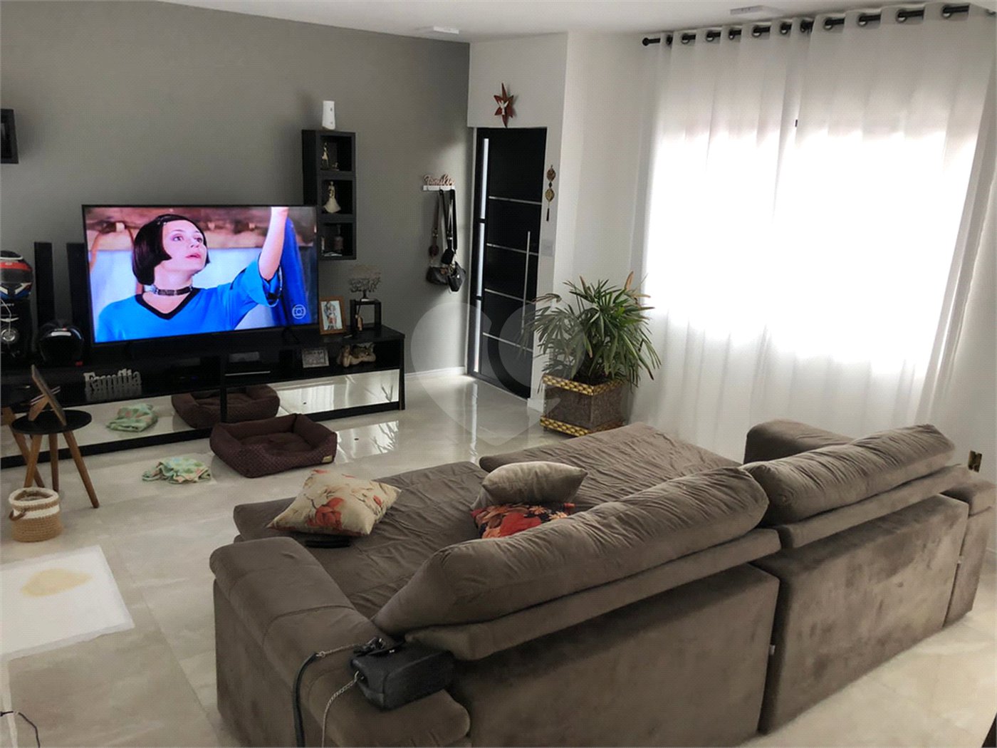 Sobrado à venda com 3 suítes em Conjunto Habitacional Ana Paula, Mogi das Cruzes, SP