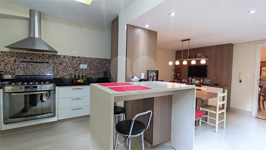 Sobrado à venda com 3 quartos, sendo 1 suíte, em Ipiranga, São Paulo, SP