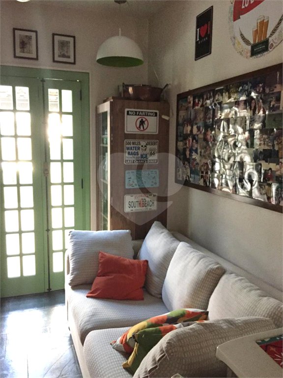 Casa à venda com 2 quartos, sendo 1 suíte,  no condomínio Villas de São Francisco I, São Paulo - SP