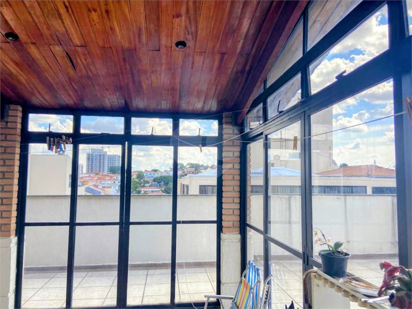 Apartamento à venda com 3 quartos, sendo 1 suíte, em Jardim Leonor Mendes de Barros, São Paulo, SP