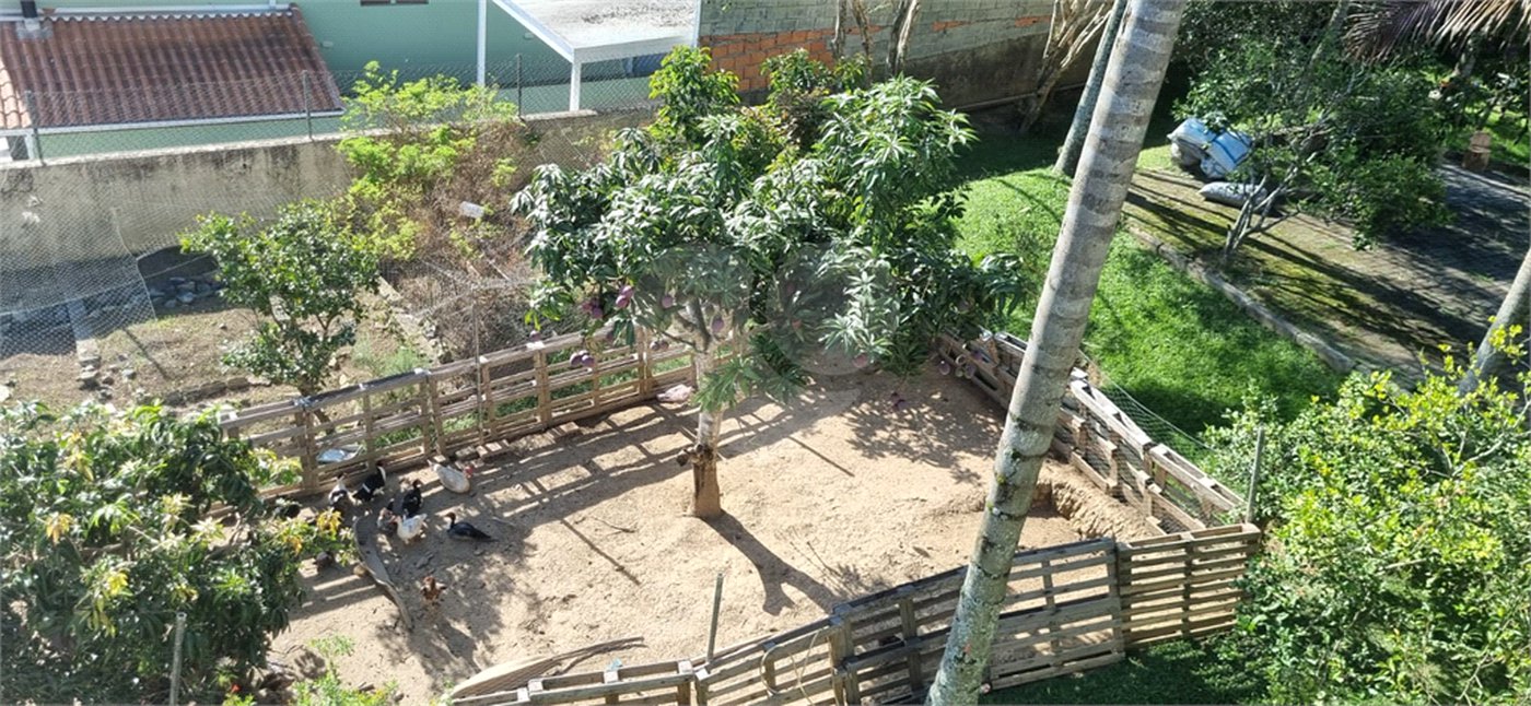 Casa à venda com 7 quartos, sendo 4 suítes, no condomínio Residencial Ypeville, Mairiporã - SP