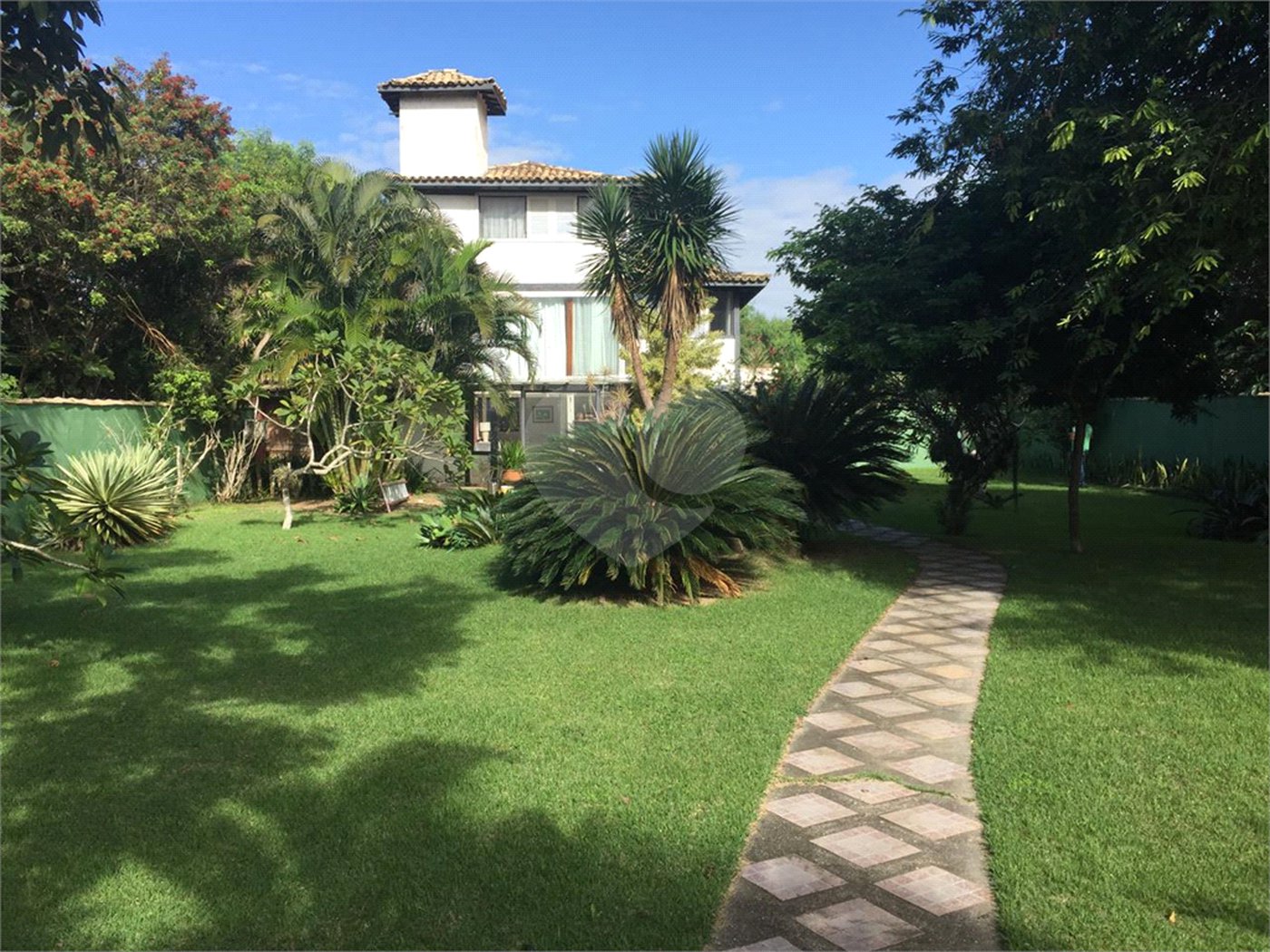 Casa à venda ou para alugar com 3 suítes em Marina, Armação dos Búzios, RJ