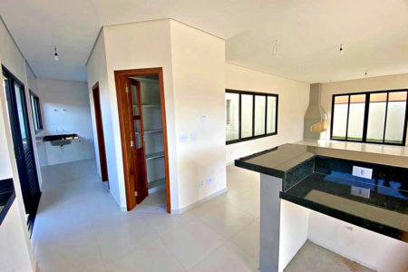 Casa à venda com 3 suítes no condomínio Santa Isabel I, Louveira - SP