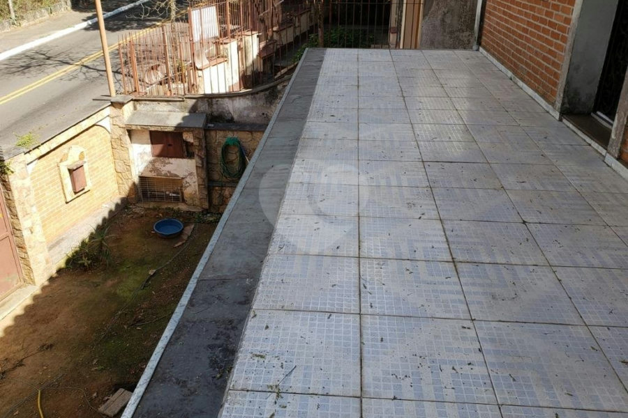 Sobrado à venda com 4 quartos, sendo 1 suíte, em Jardim Floresta, São Paulo, SP