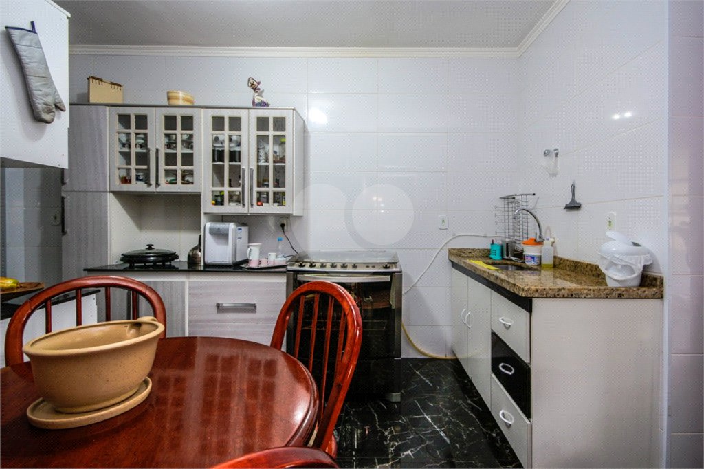 Casa à venda com 6 quartos, sendo 4 suítes, em Vila Anglo Brasileira, São Paulo, SP