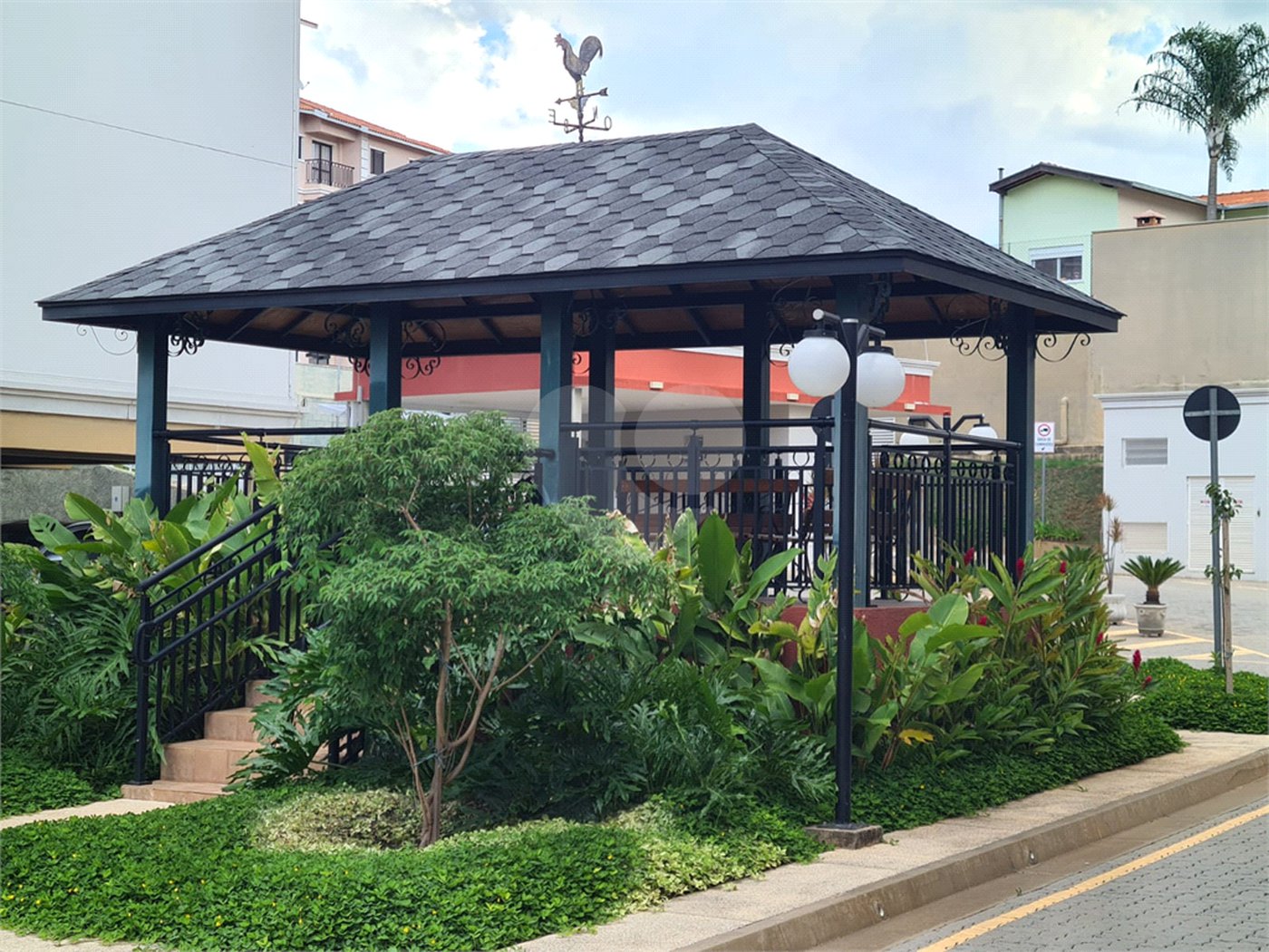 Apartamento à venda com 2 suítes em Pinheirinho, Vinhedo, SP