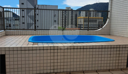 Cobertura à venda com 3 suítes em Enseada, Guarujá, SP