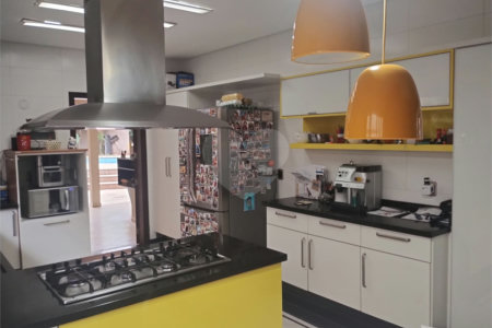 Casa à venda com 5 quartos, sendo 4 suítes, no condomínio Santa Teresa, Jundiaí - SP