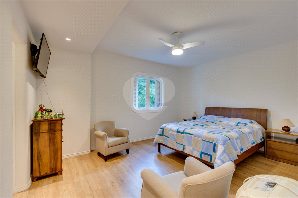Apartamento à venda com 4 quartos, sendo 2 suítes, em Granja Julieta, São Paulo, SP