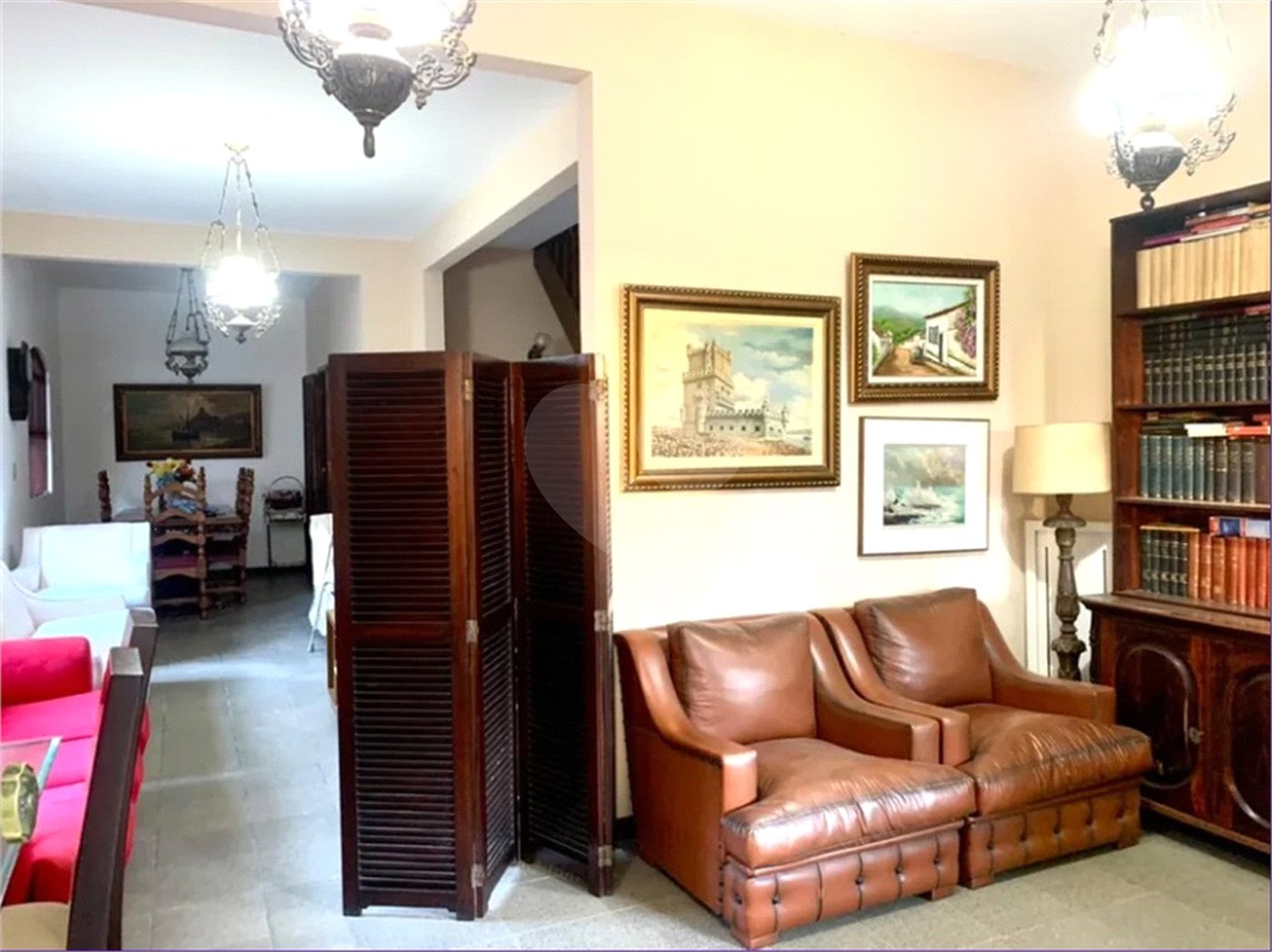 Casa à venda com 4 quartos, sendo 1 suíte, em Grajaú, Rio de Janeiro, RJ