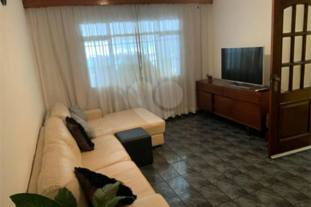 Sobrado à venda com 2 quartos, sendo 1 suíte, em Cupecê, São Paulo, SP