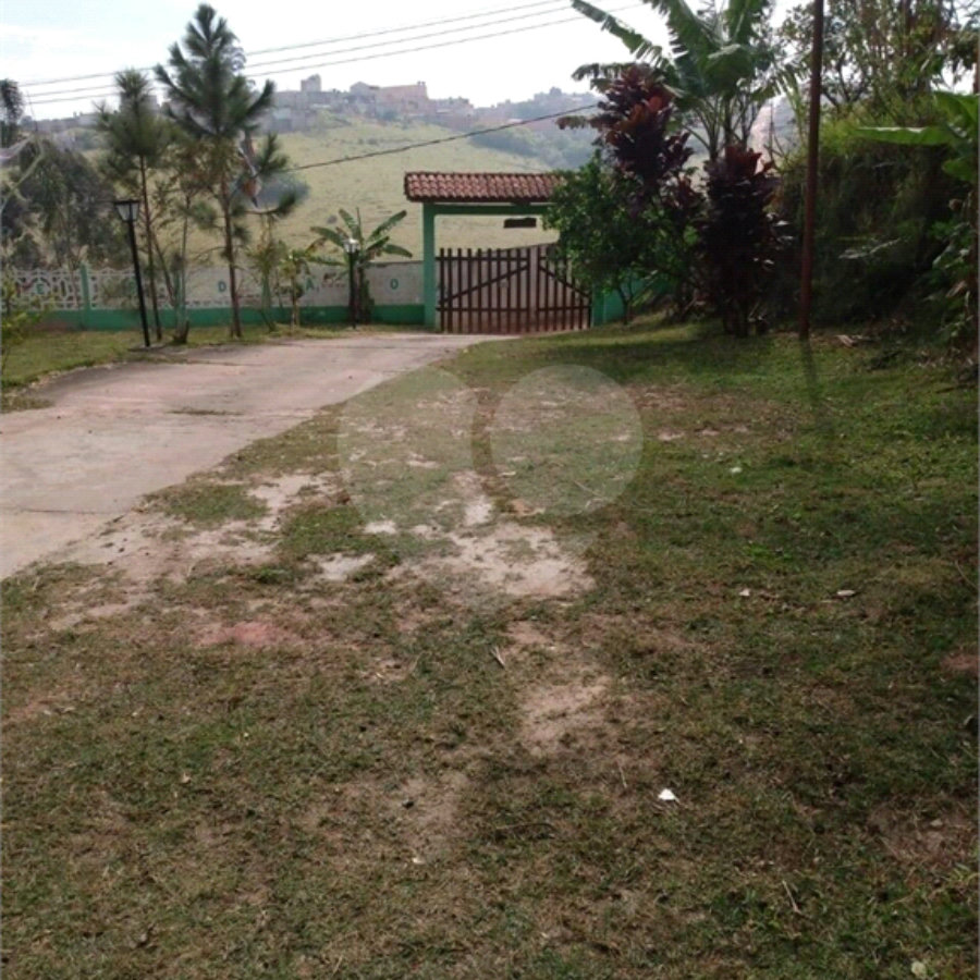 Chácara à venda com 8 quartos em Parque Piratininga, Itaquaquecetuba, SP