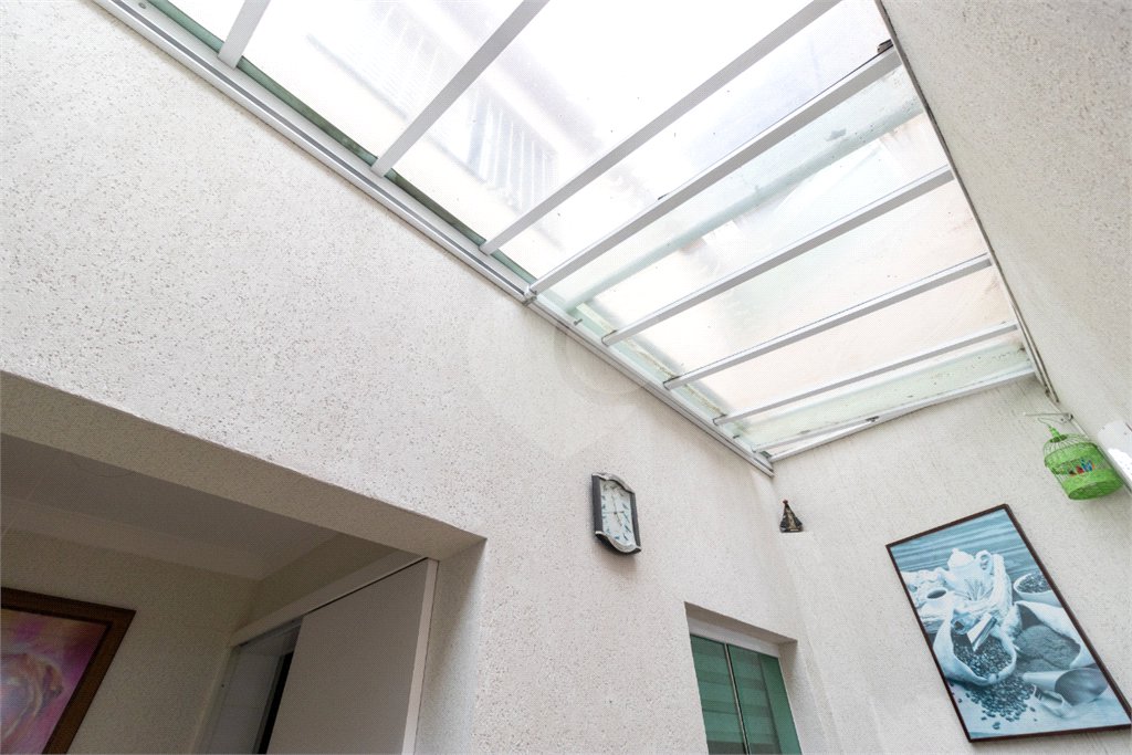 Casa à venda com 3 quartos, sendo 1 suíte, no condomínio Orquideas, São Paulo - SP