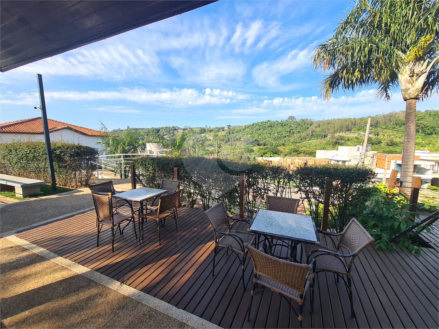 Casa à venda com 3 suítes no condomínio Reserva dos Vinhedos, Louveira - SP