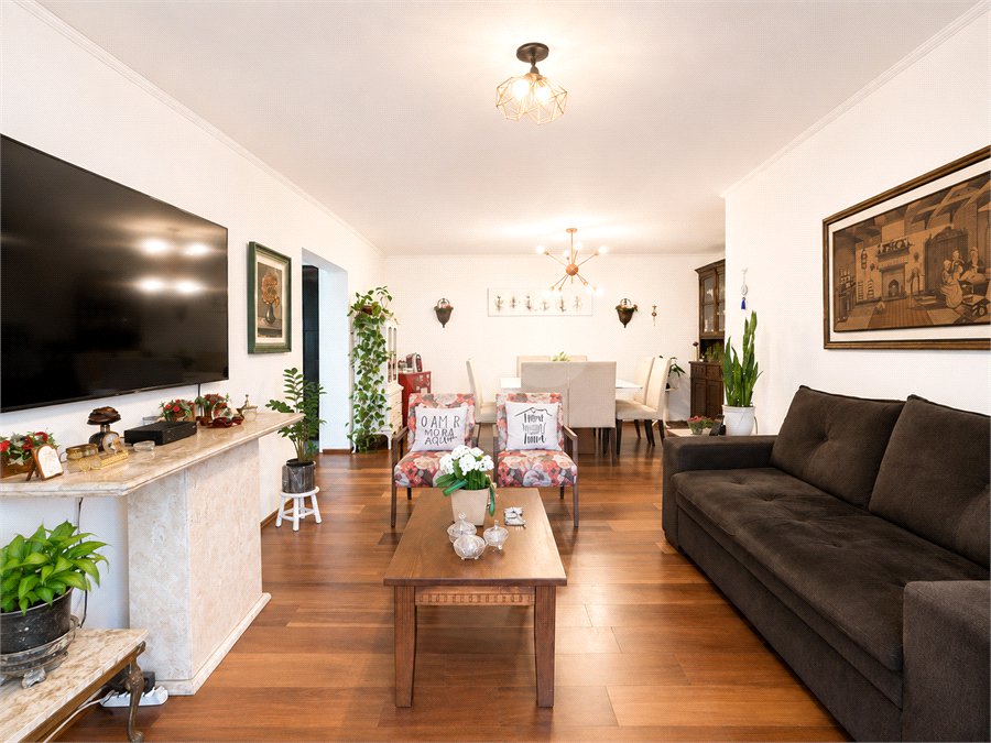 Apartamento à venda com 3 quartos, sendo 1 suíte, em Alto da Boa Vista, São Paulo, SP