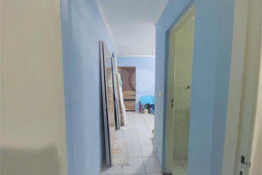 Sobrado à venda com 4 quartos, sendo 1 suíte, em Jardim Regina, São Paulo, SP