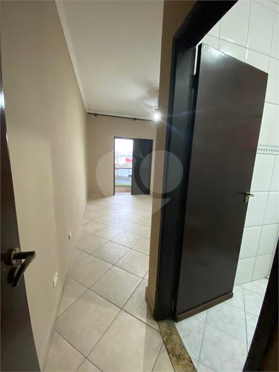 Casa à venda com 3 quartos, sendo 1 suíte, em Vila Valença, São Vicente, SP