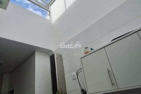 Casa à venda com 3 quartos, sendo 1 suíte, em Residencial Jardins da Catalunha, Atibaia, SP