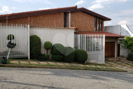 Casa de Vila à venda com 3 quartos, sendo 2 suítes, em Jardim Emília, Sorocaba, SP