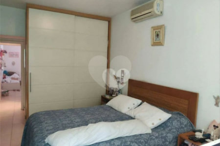 Apartamento à venda com 4 quartos, sendo 2 suítes, em Cosme Velho, Rio de Janeiro, RJ