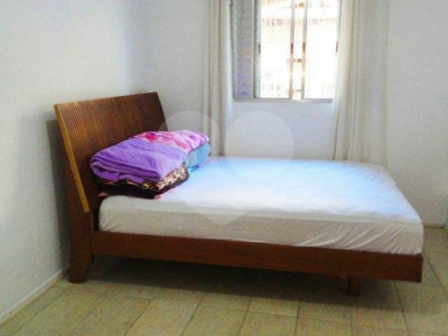 Casa Térrea à venda com 3 quartos, sendo 1 suíte,  em Vila Galvão, Guarulhos, SP