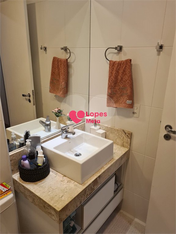A VENDA BELISSIMO APARTAMENTO NO BAIRRO URBANOVA I, 2 QUARTOS 1 SENDO SUITE, 3 BANHEIROS E 2 VAGAS,