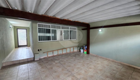 Casa à venda com 3 quartos, sendo 1 suíte,  em Vila Maria Eugenia, São Paulo, SP