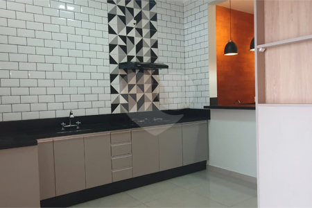 Casa à venda com 3 quartos, sendo 1 suíte,  no condomínio Reserva das Paineiras, Itapetininga - SP
