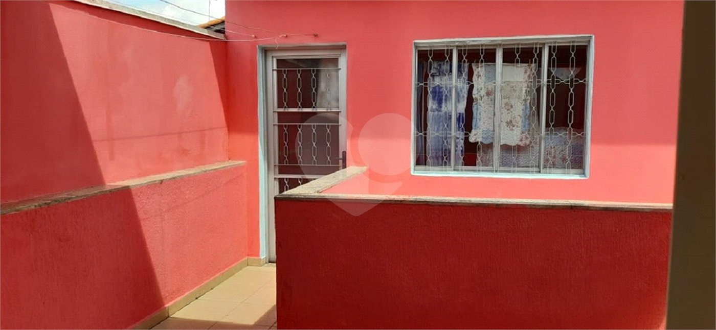 Casa à venda com 2 quartos, sendo 1 suíte,  em Jardim dos Ipês, Suzano, SP
