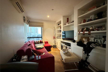 Apartamento à venda com 4 quartos, sendo 3 suítes,  em Vila Andrade, São Paulo, SP