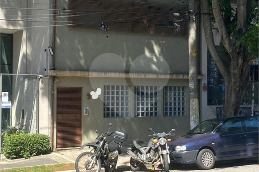 Casa à venda com 2 quartos, sendo 1 suíte,  em Santana, São Paulo, SP