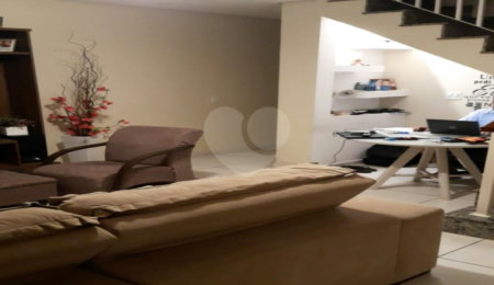 Casa à venda com 3 quartos, sendo 1 suíte,  em Vila Dalva, São Paulo, SP