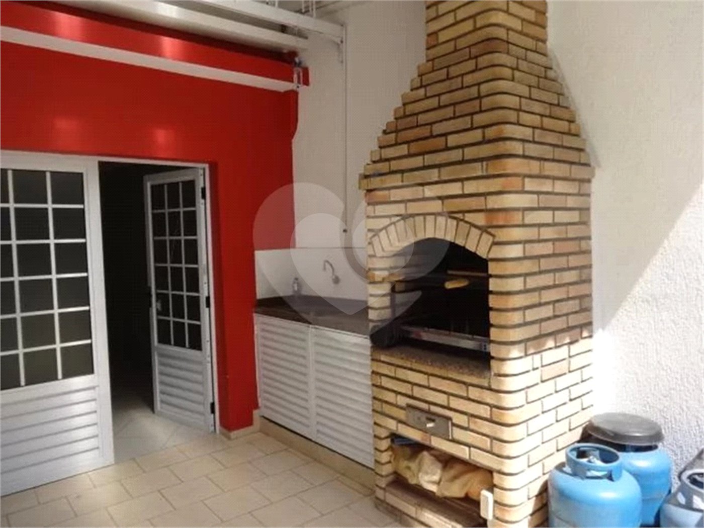 Casa à venda com 4 quartos, sendo 2 suítes, em Horto, São Paulo, SP
