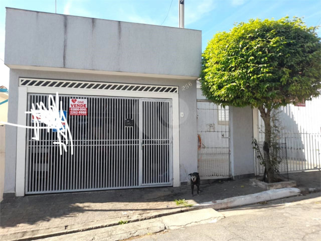 Sobrado à venda com 3 quartos, sendo 1 suíte,  em Vila Romero, São Paulo, SP