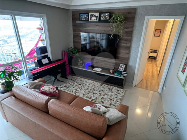 Apartamento à venda com 3 quartos, sendo 1 suíte,  em Vila Lusitânia, São Bernardo do Campo, SP