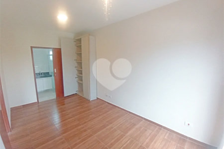 Casa de Vila à venda com 3 suítes em João Xxiii, Vinhedo, SP