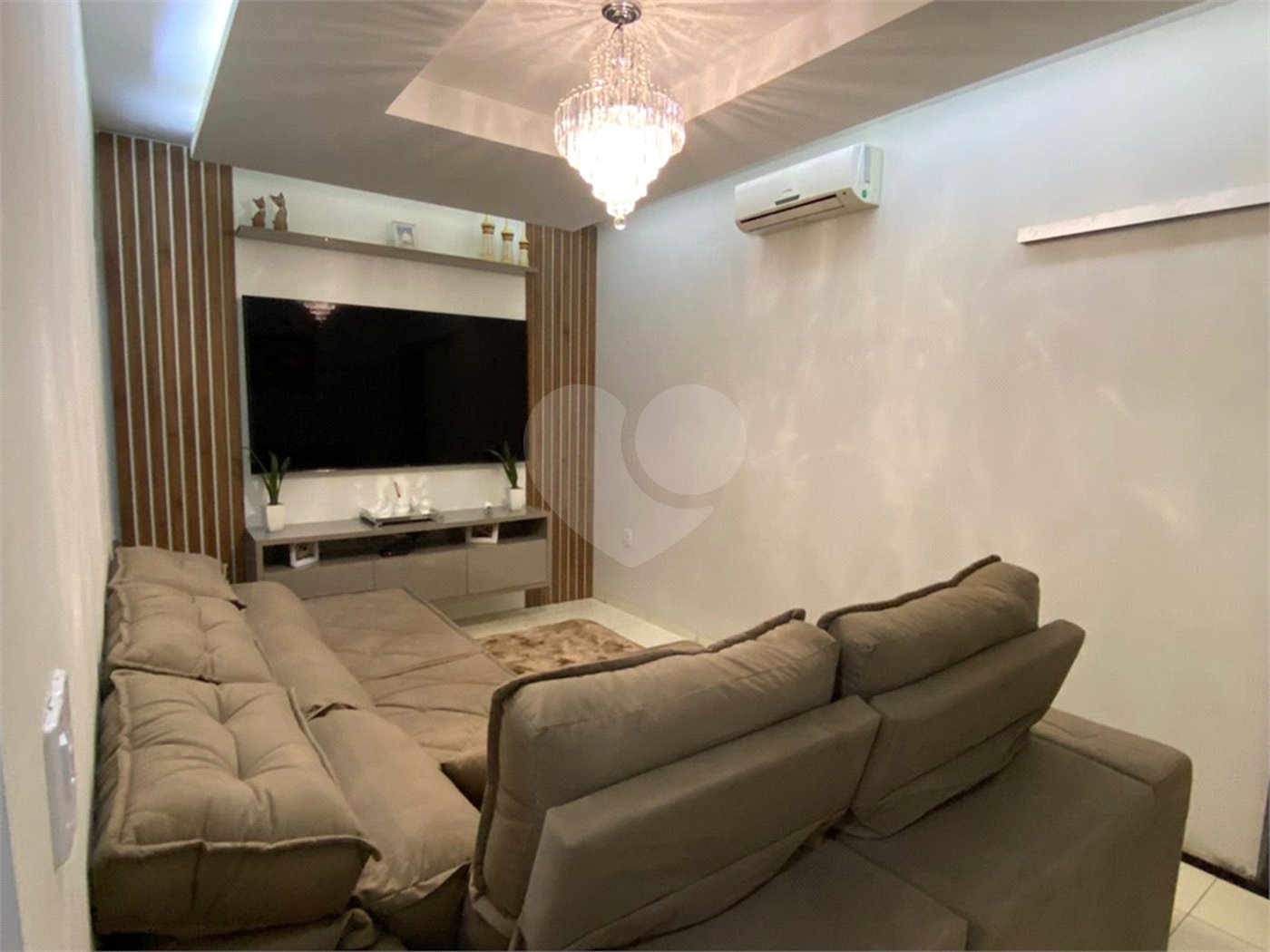 Casa à venda com 3 quartos, sendo 1 suíte, em Jardim Ibirapuera, Ponta Porã, MS