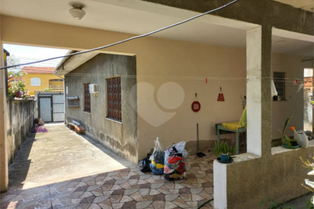 Casa Térrea à venda com 3 quartos em Campo Grande, Rio de Janeiro, RJ