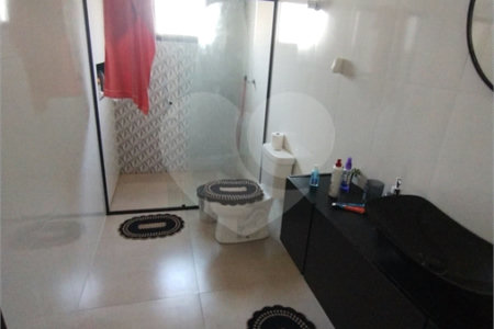 Chácara à venda com 4 quartos, sendo 1 suíte,  no Centro, Biritiba-mirim, SP
